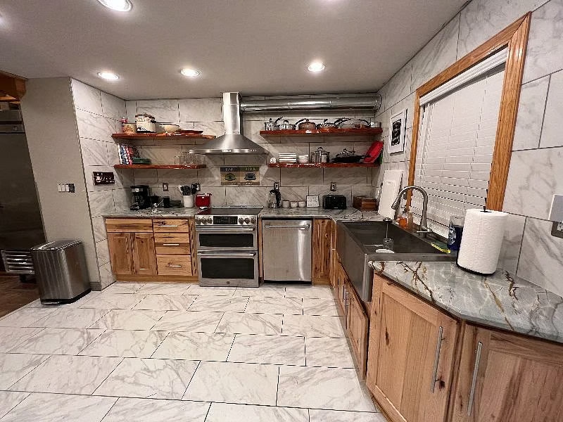 Building Photo - 106 Weatherstone Dr