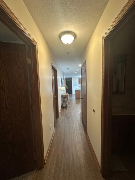 Building Photo - 1412 North Dakota Ave