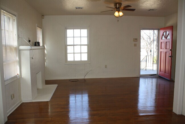 Building Photo - 1708 NW Arlington Ave