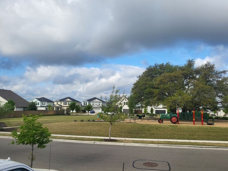 Building Photo - 108 Blue Hibiscus Dr