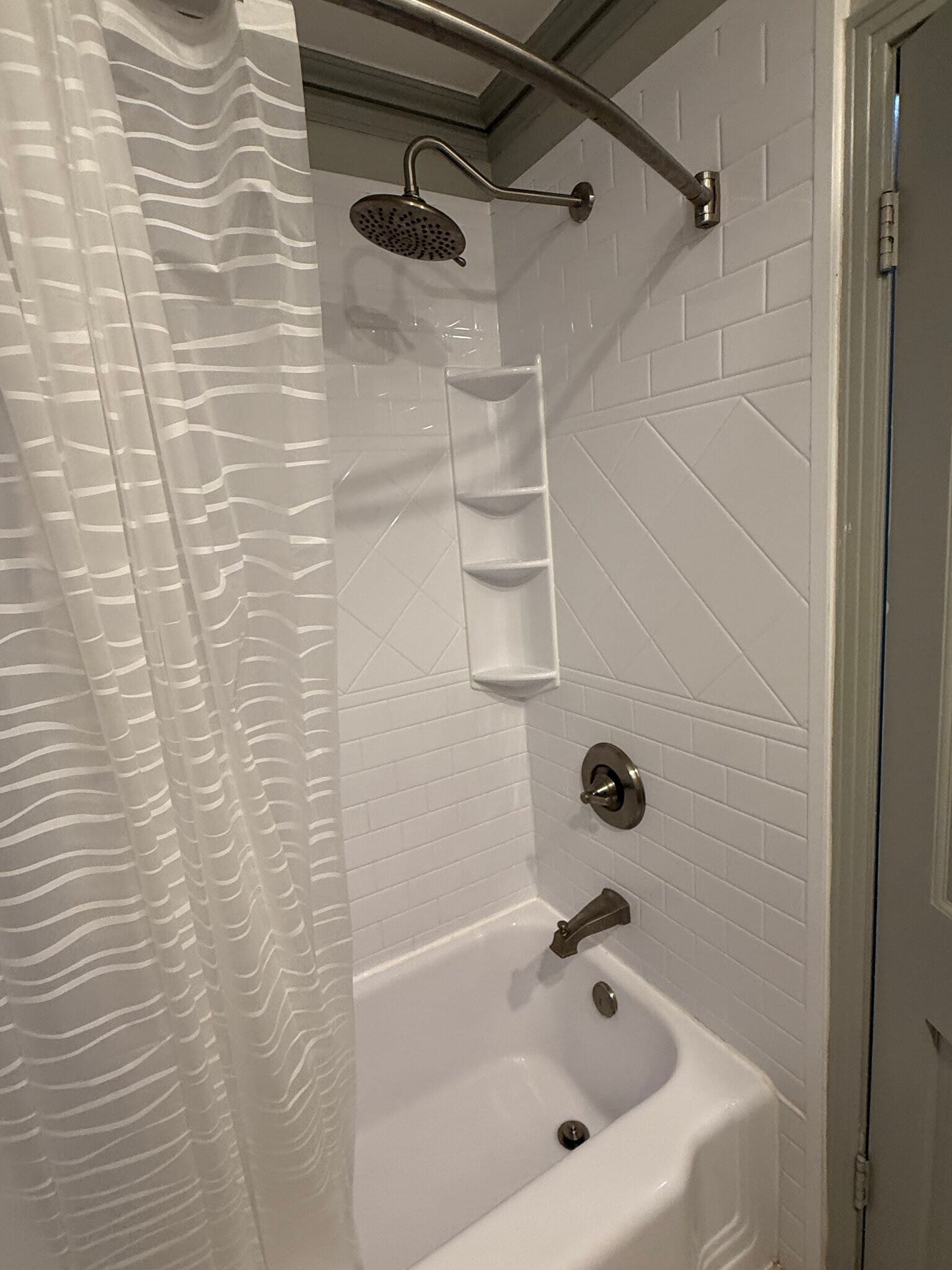 Building Photo - 212 White Oak St