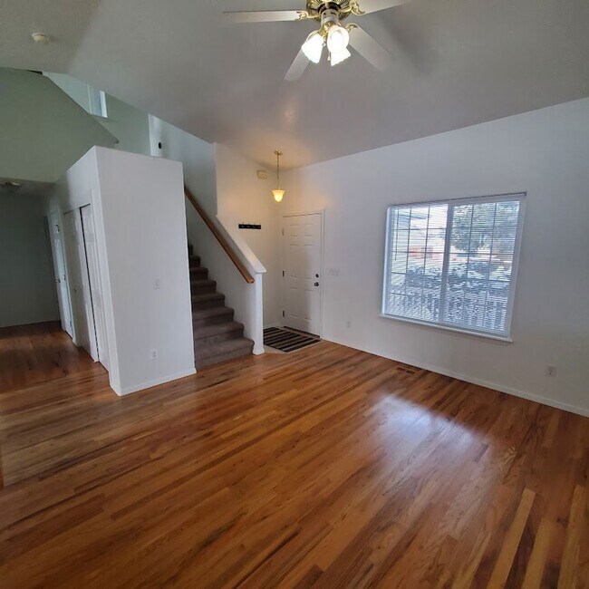 Building Photo - Charming West Boise Home with Spacious Yard and Modern. Prime Location!