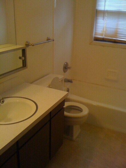 Primary Photo - 3403 15th Ave