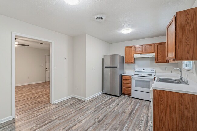 Building Photo - 5205 Cub Cir