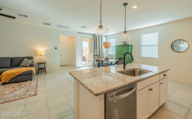 Building Photo - 13154 E Apex Mine Wy