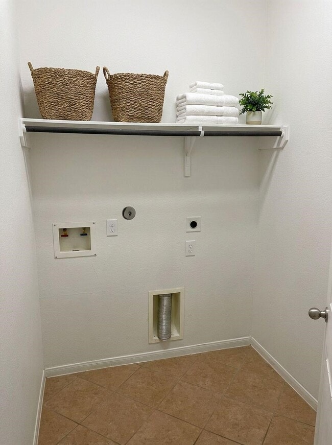 Building Photo - 129 Autumn Forest Ln