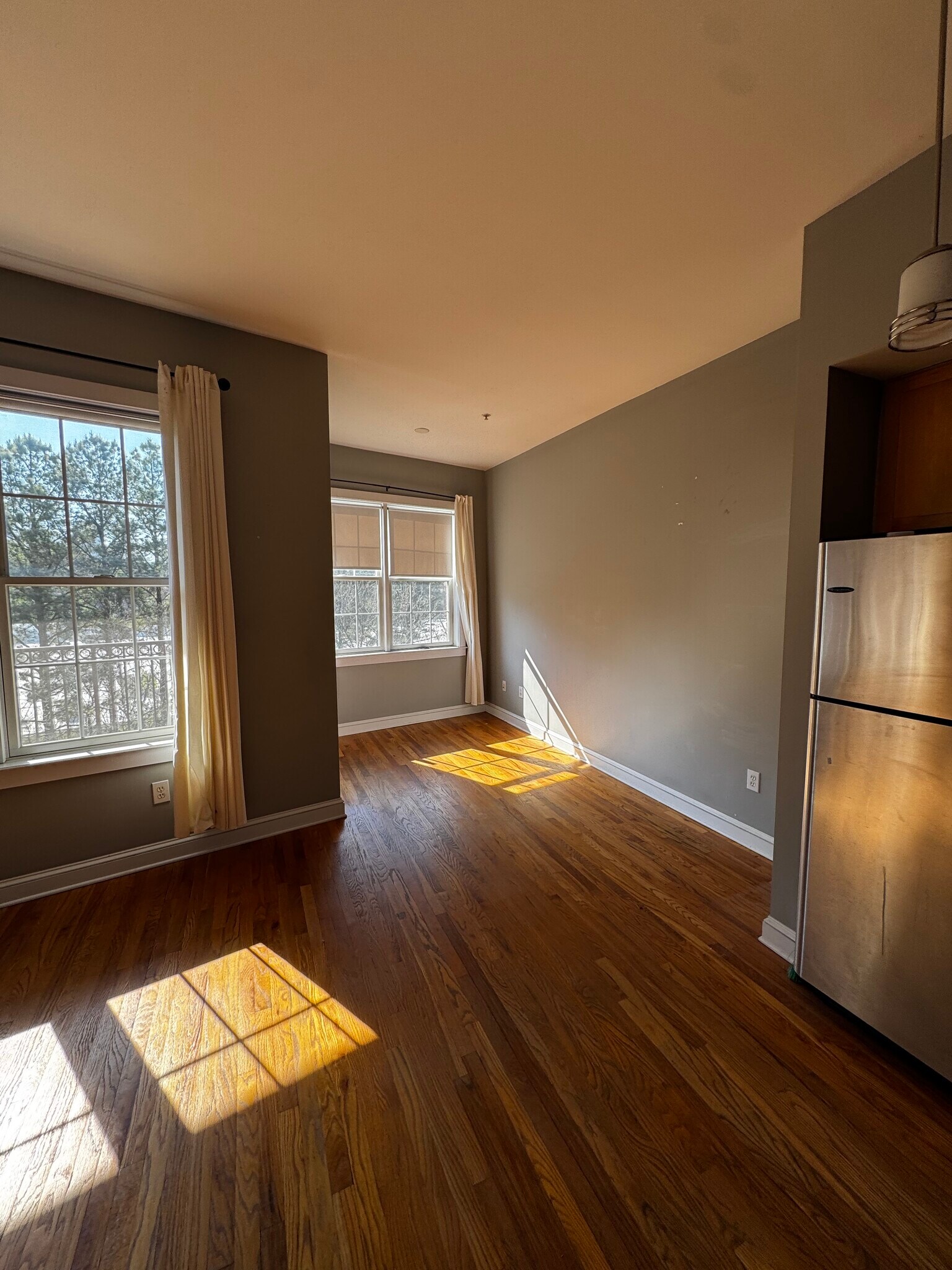 Building Photo - 680 Greenwood Ave NE