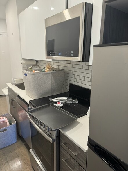 Building Photo - 46 Joy St