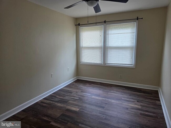Building Photo - 12119 Salemtown Dr