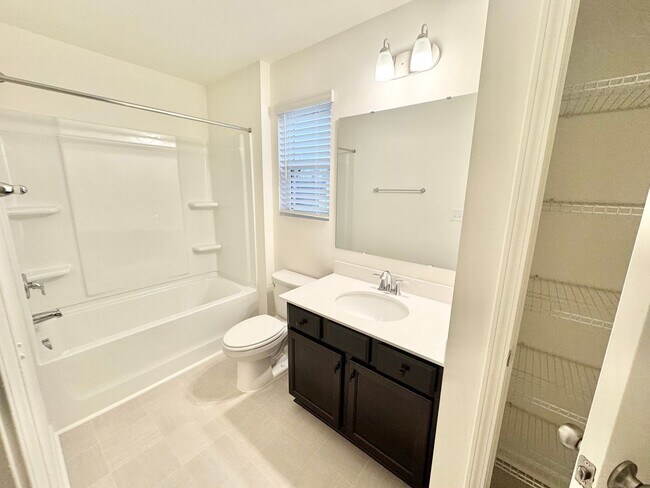 Building Photo - 3 br Paired Home minutes from I-77 and I-40 READY NOW - FEBRUARY SPECIAL