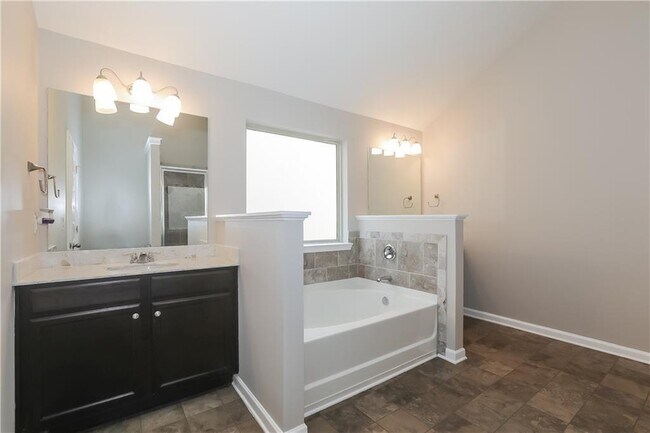 Building Photo - 2730 Trebek Ct