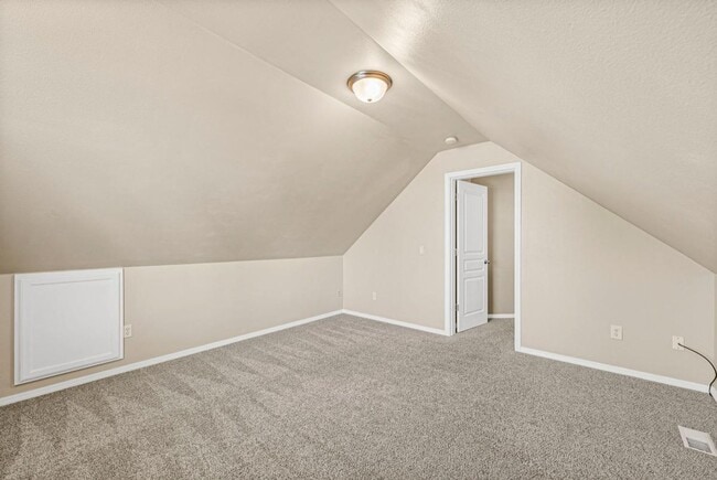 Building Photo - Spacious Corner Lot Home Near JBLM | 4 Bed...