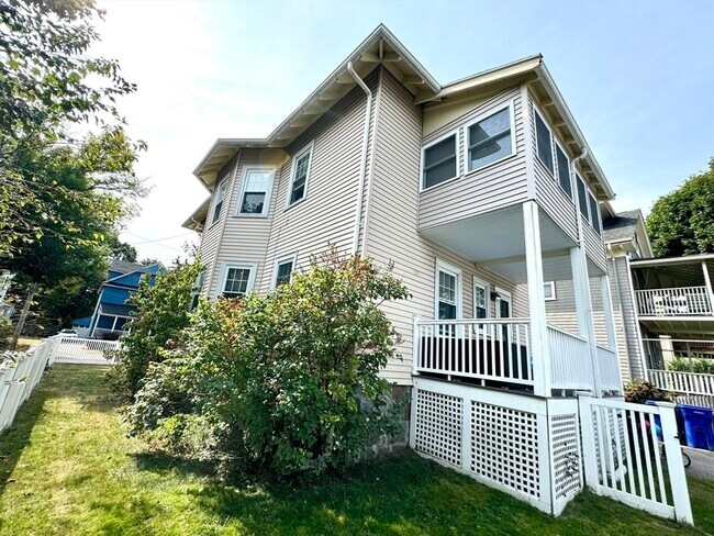Building Photo - 8 Kahler Ave