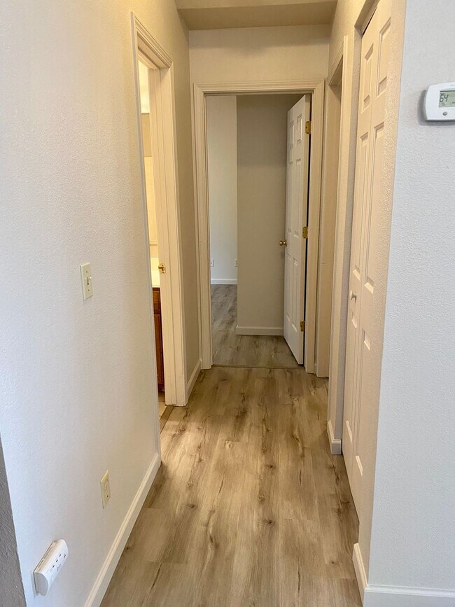 Building Photo - 3649 Canyon Loop