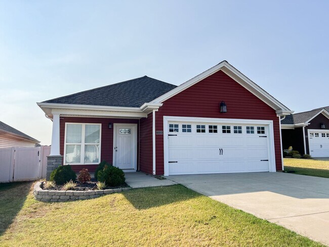 Building Photo - Single-Family Home in Hopkinsville with Fe...