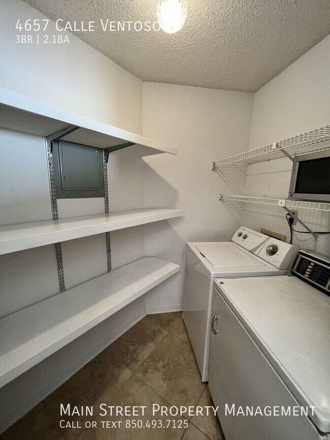 Building Photo - 4657 Calle Ventoso