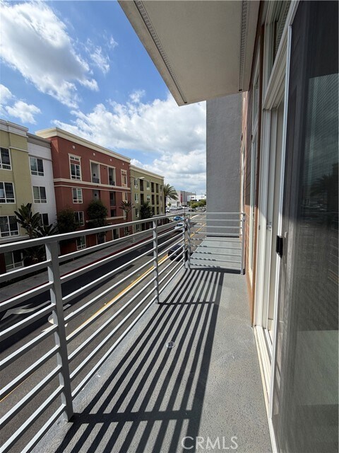 Building Photo - 168 S Monterey St