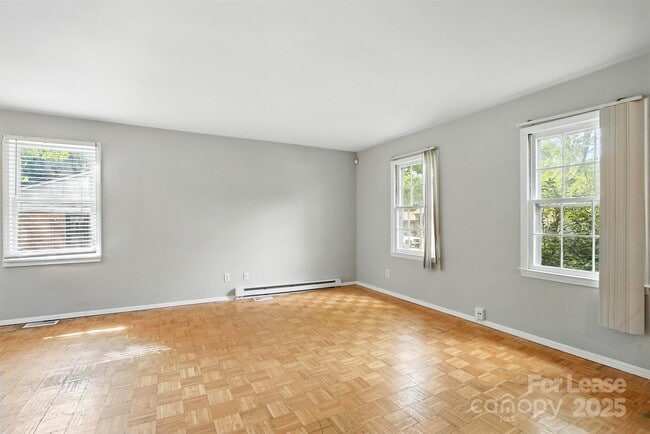 Building Photo - 701 Gaywood Dr