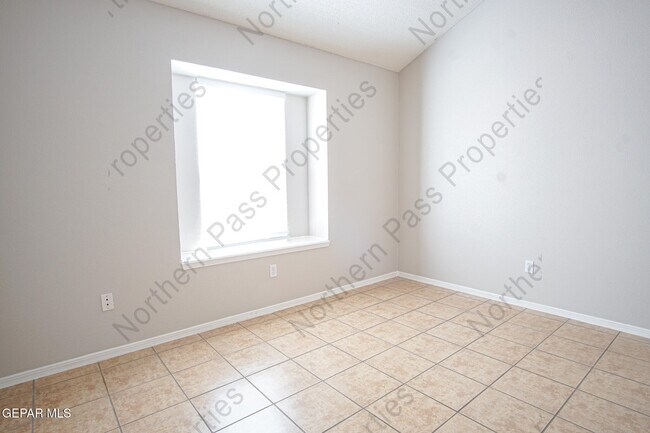 Building Photo - 14140 Robert Ituarte Dr
