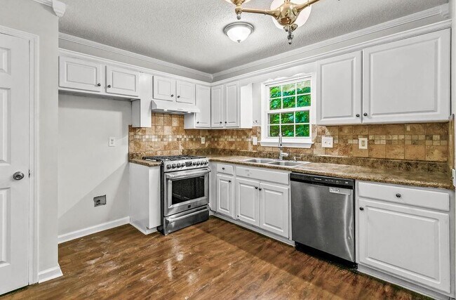 Building Photo - 4244 Akins Ridge Ln