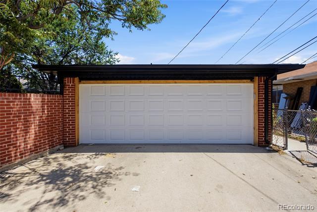 Building Photo - 3353 Krameria St