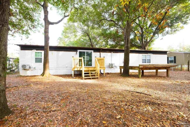 Building Photo - 4413 Basswood St