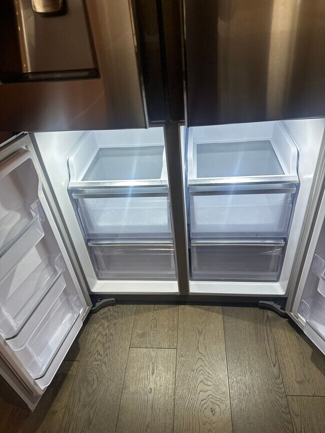 Building Photo - Modern 2 Bedroom, 2 Bathroom Penthouse with Parking in Historic LeDroit Park