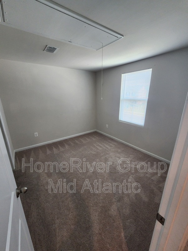 Building Photo - 203 Bowline Dr
