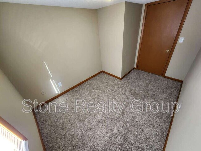 Primary Photo - 1564 S 19th St