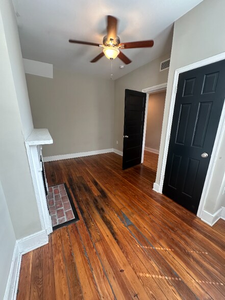 Building Photo - 417 Gilmer St