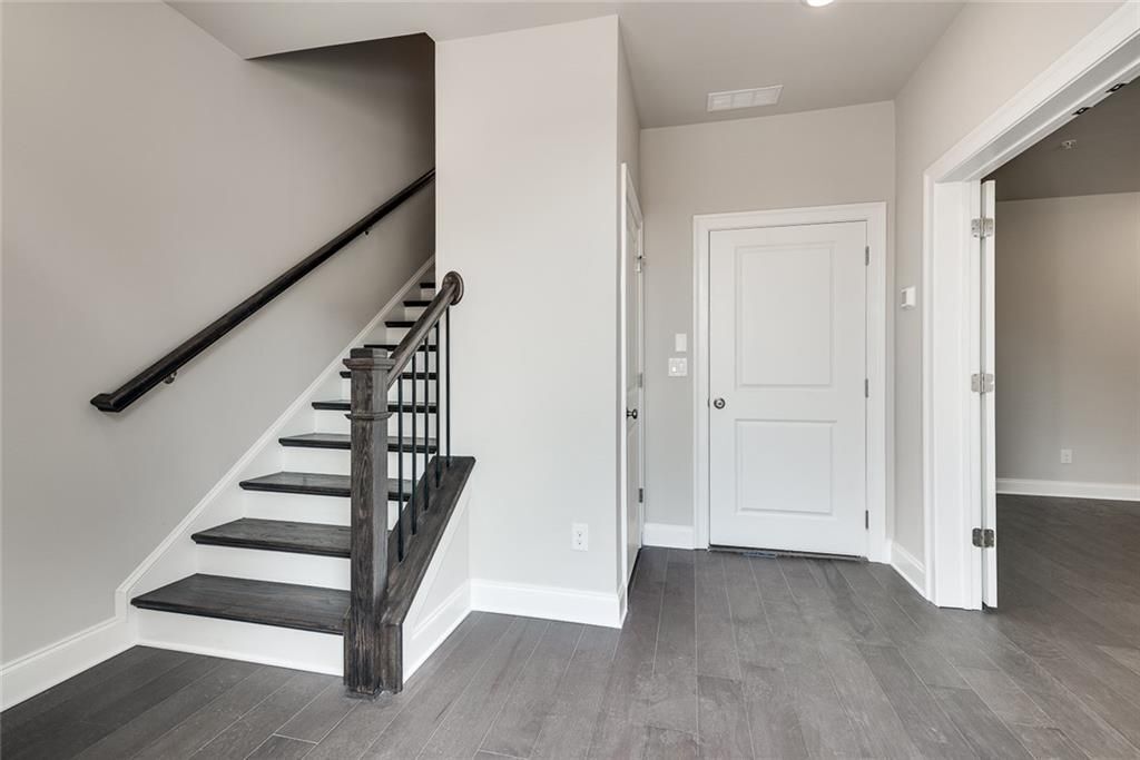 Building Photo - 308 Burgess Walk