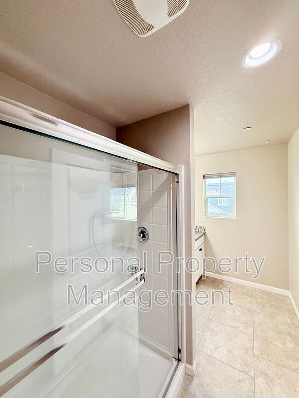 Building Photo - 7310 N 93rd Ave