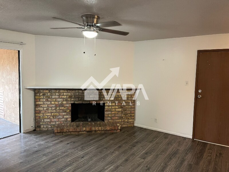 Building Photo - 6311 N Barcelona Ct