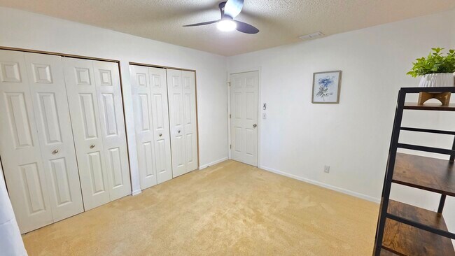 2nd bedroom - 101 Bent Tree Dr