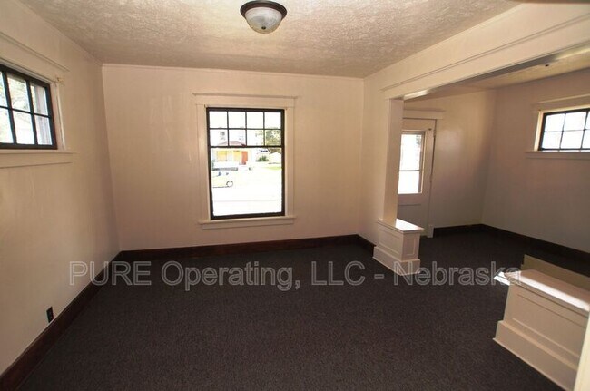 Building Photo - 1474 Spencer St