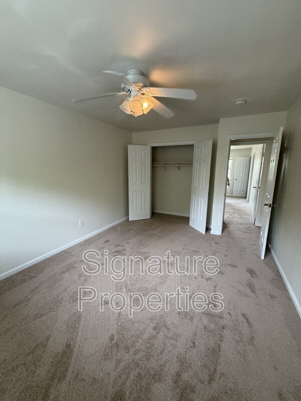 Building Photo - 913 Ewell Rd