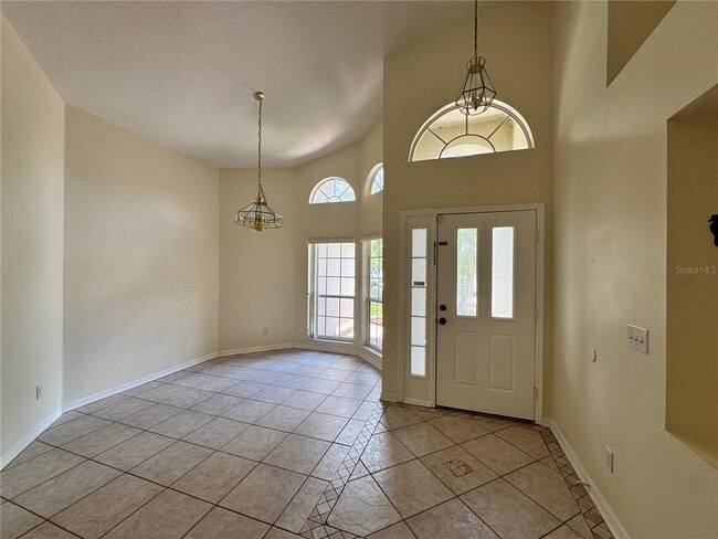 Building Photo - 520 Canary Island Ct