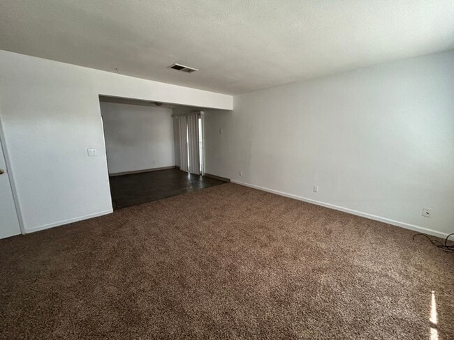 Primary Photo - Affordable 3 bedroom 2 bath Apartment