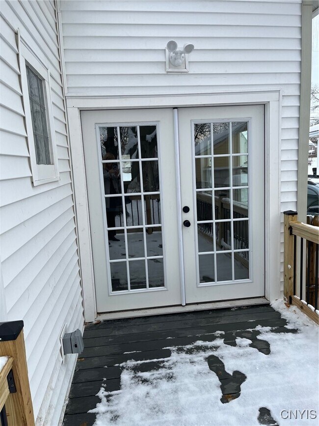 Building Photo - 110 Edgemere Rd