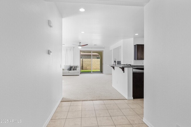 Building Photo - 3664 S Jasmine Dr