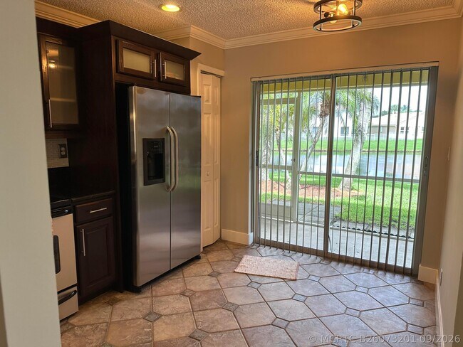 Building Photo - 1044 Arezzo Cir