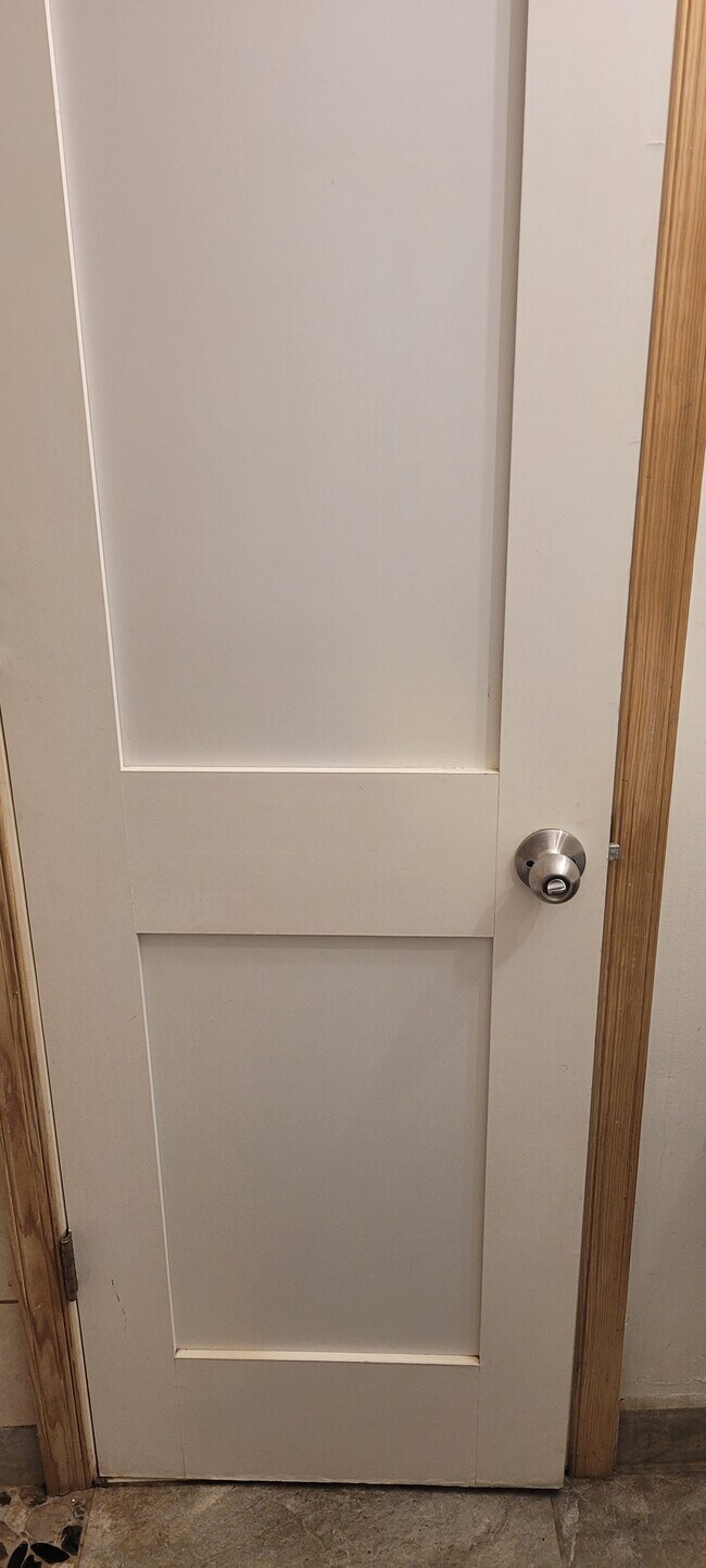 Building Photo - 1248 16th St NE