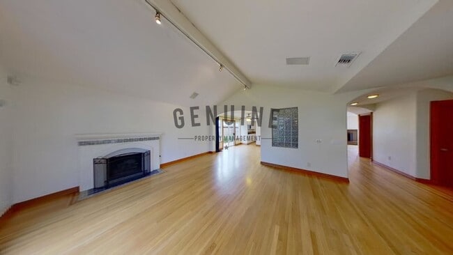 Building Photo - Coming Soon: 2 Story 4Bd 3Ba Eastside Costa Mesa Home