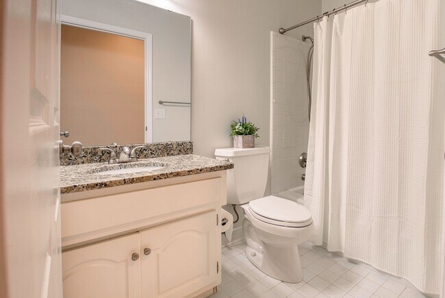 Building Photo - 1000 Eagle Pass Way