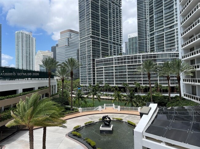 Building Photo - 901 Brickell Key Blvd
