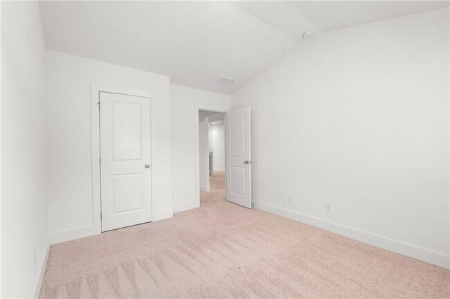 Building Photo - 2469 Honey Wy