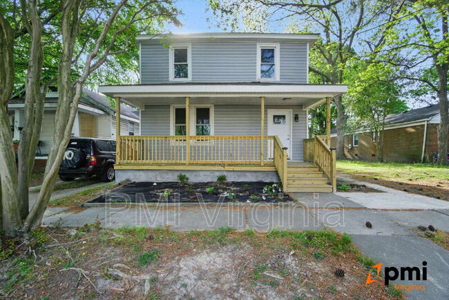 Building Photo - 2732 Jason Ave