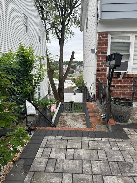 Building Photo - 312 Edwards Pl