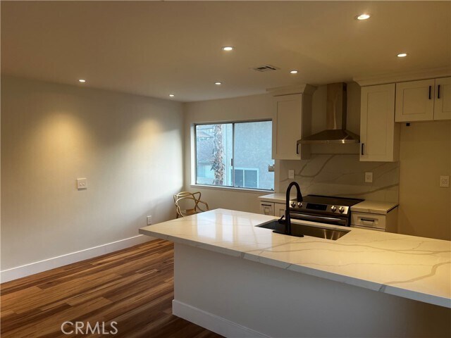 Building Photo - 72546 Edgehill Dr