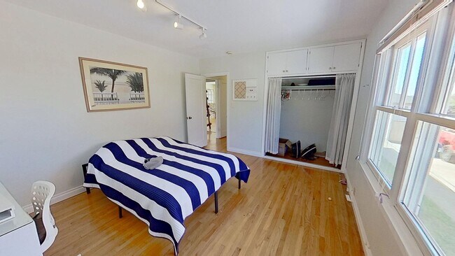 Building Photo - Amazing and Spacious 3 bed / 2 bath home! ...